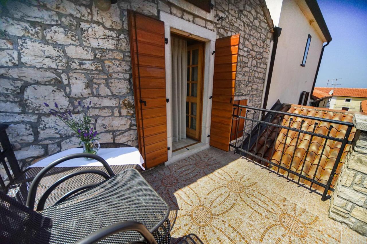 אומאג Apartments Villa Stapo מראה חיצוני תמונה