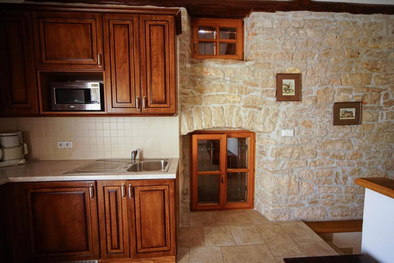 אומאג Apartments Villa Stapo מראה חיצוני תמונה