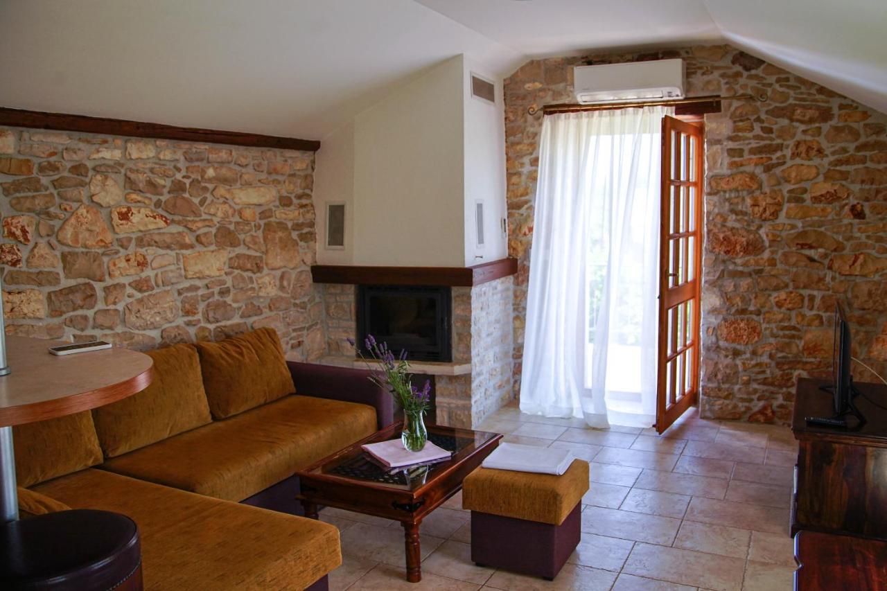 אומאג Apartments Villa Stapo מראה חיצוני תמונה