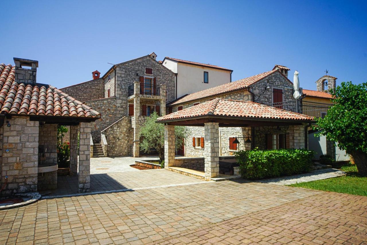 אומאג Apartments Villa Stapo מראה חיצוני תמונה