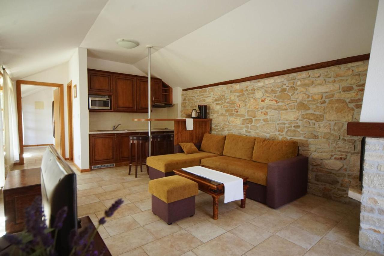 אומאג Apartments Villa Stapo מראה חיצוני תמונה