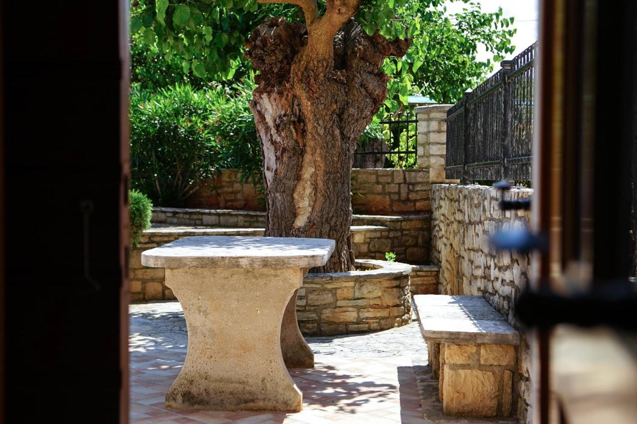 אומאג Apartments Villa Stapo מראה חיצוני תמונה