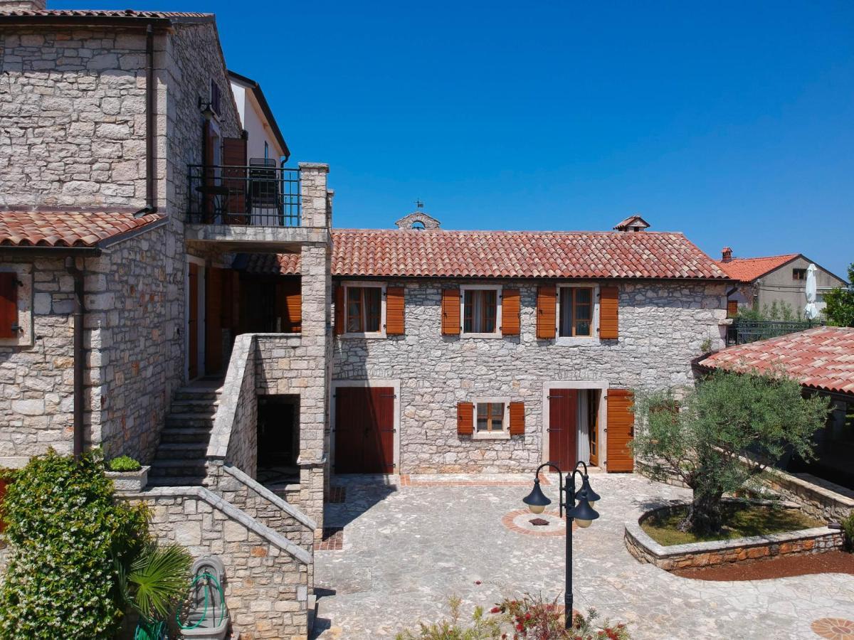 אומאג Apartments Villa Stapo מראה חיצוני תמונה